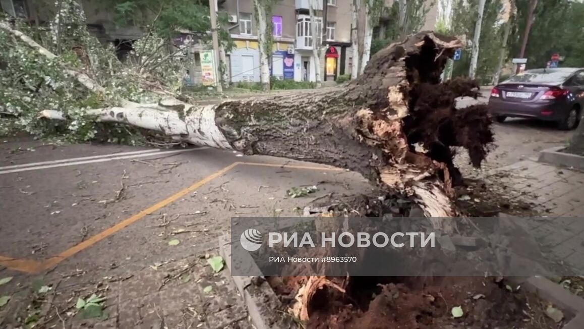 Последствия урагана в Донецке