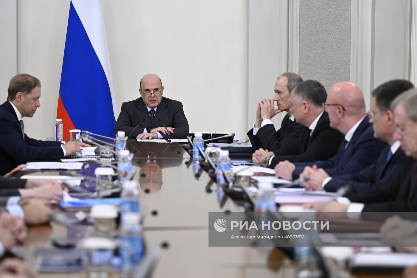 Премьер-министр РФ М. Мишустин провел совещание с вице-премьерами