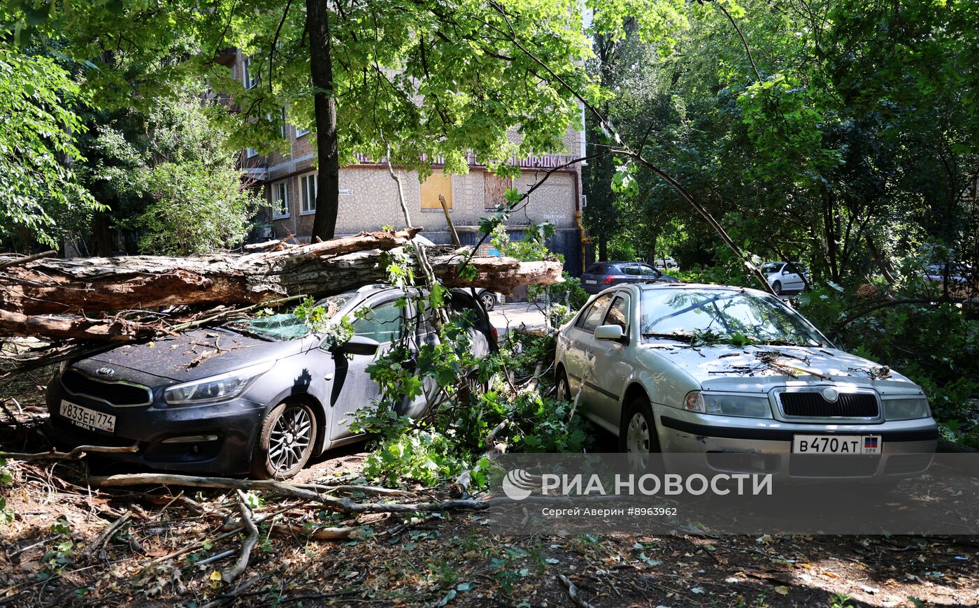Последствия урагана в Донецке