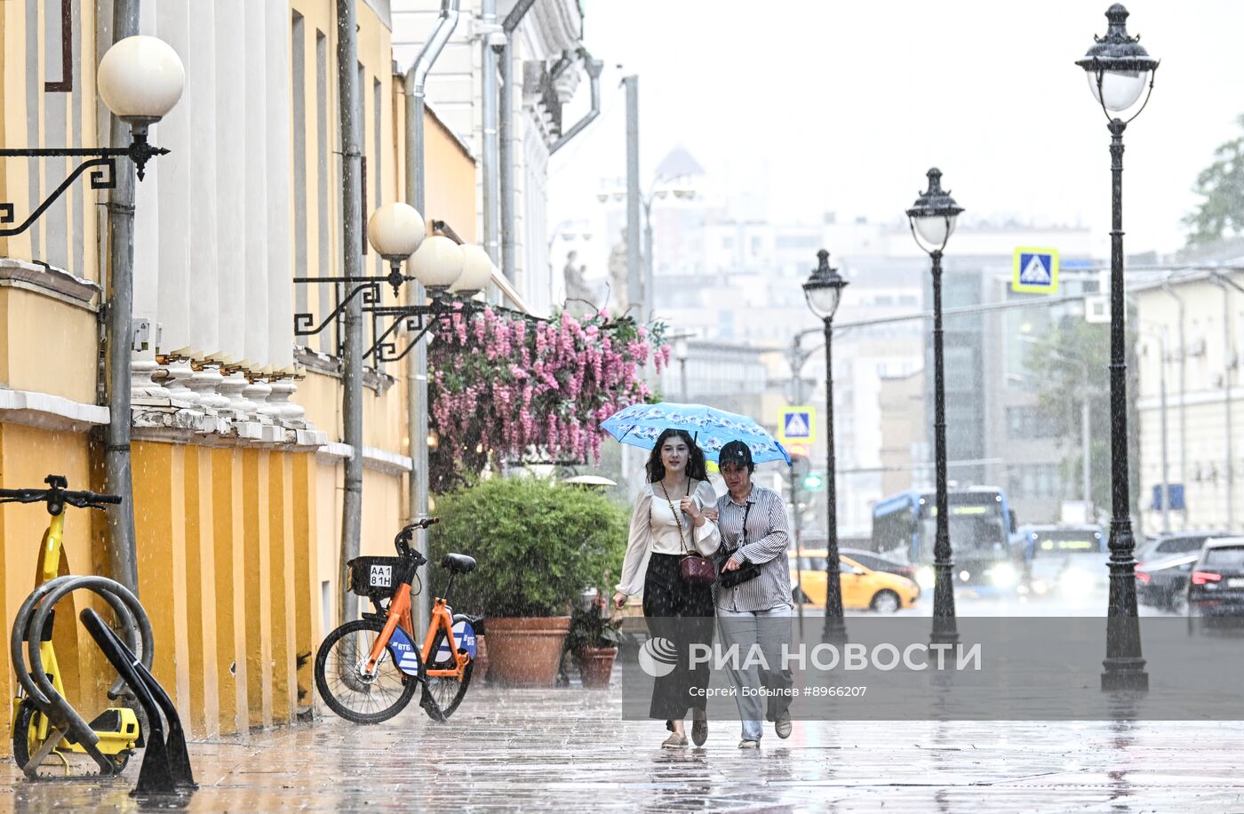 Дождь в Москве