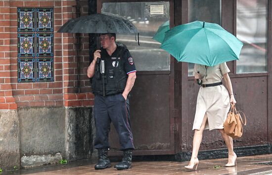 Дождь в Москве