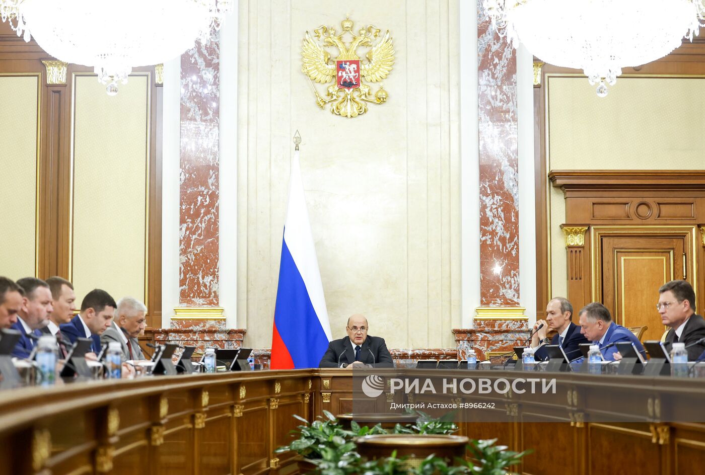 Премьер-министр Михаил Мишустин провел заседание правительства РФ