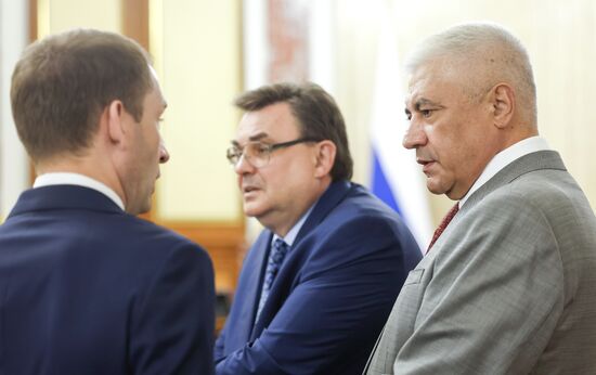 Премьер-министр Михаил Мишустин провел заседание правительства РФ