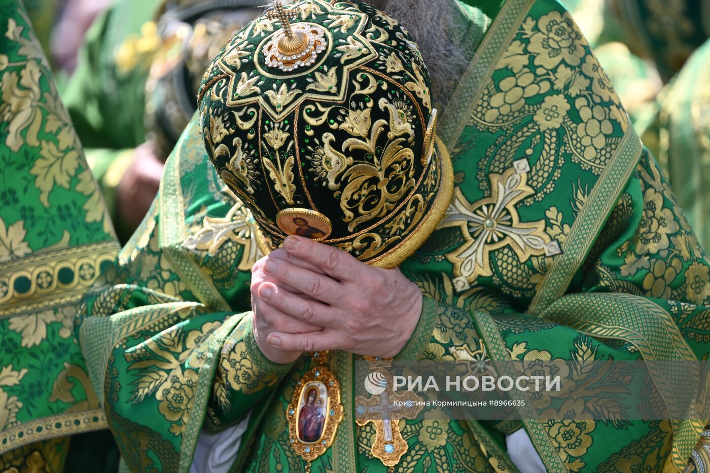 Патриарх Кирилл совершил праздничную литургию в Троице-Сергиевой лавре