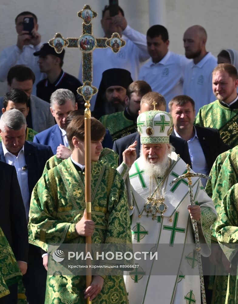 Патриарх Кирилл совершил праздничную литургию в Троице-Сергиевой лавре