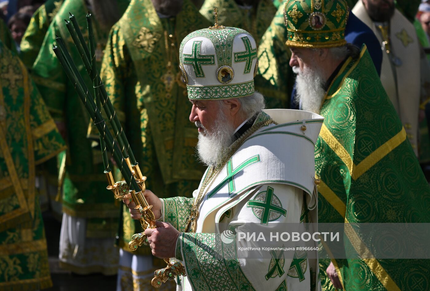 Патриарх Кирилл совершил праздничную литургию в Троице-Сергиевой лавре