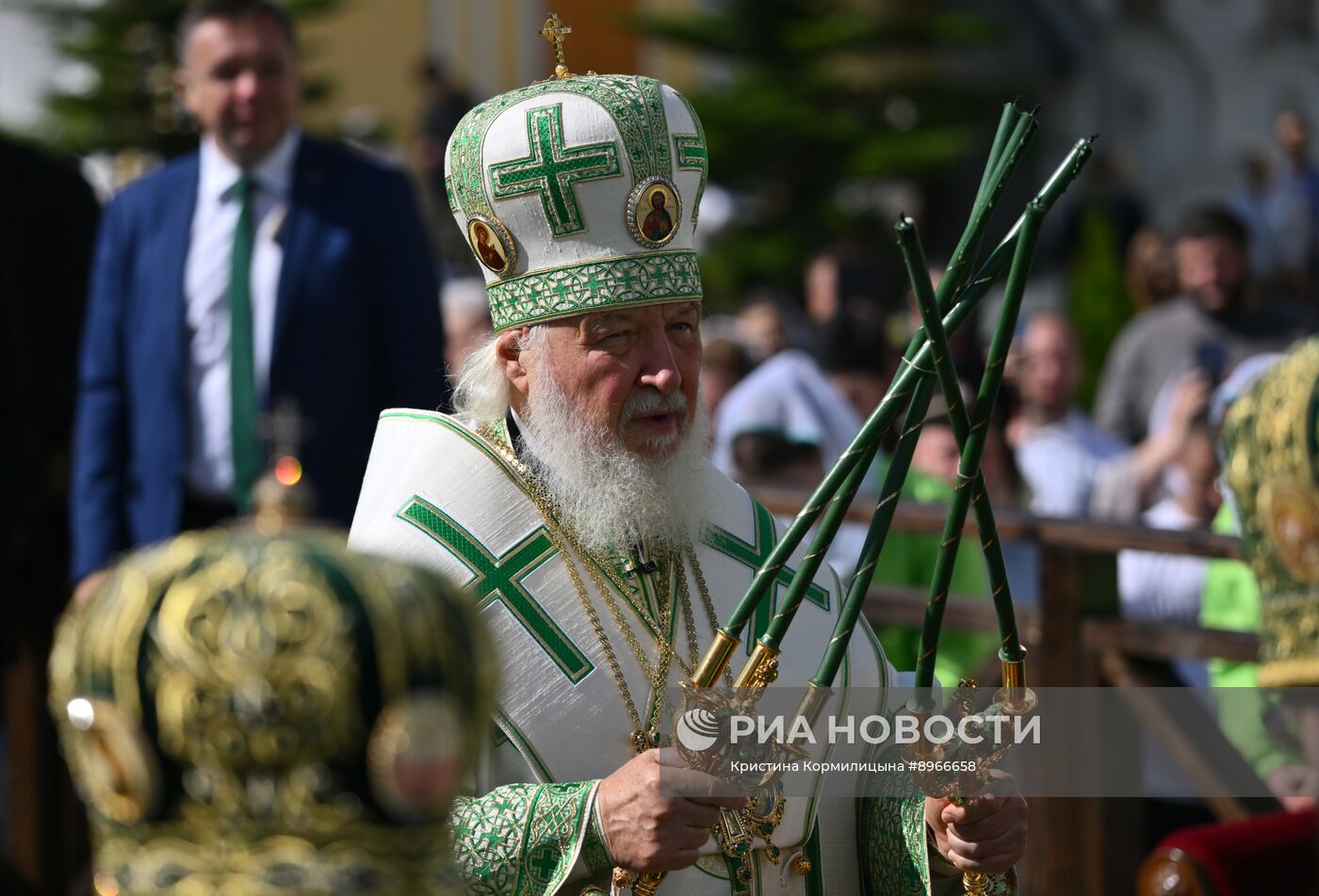 Патриарх Кирилл совершил праздничную литургию в Троице-Сергиевой лавре