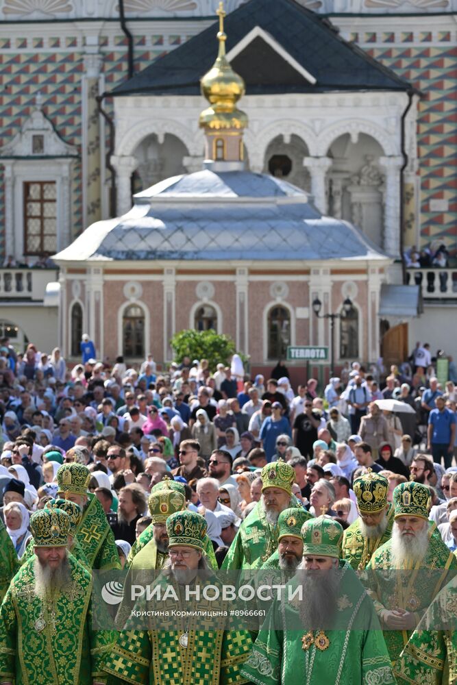 Патриарх Кирилл совершил праздничную литургию в Троице-Сергиевой лавре
