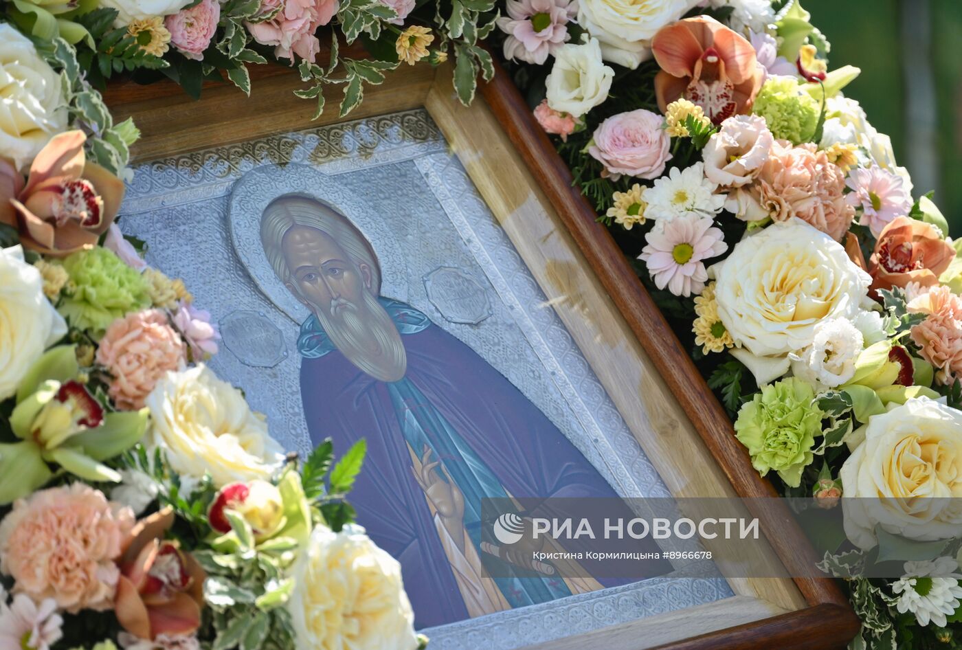 Патриарх Кирилл совершил праздничную литургию в Троице-Сергиевой лавре