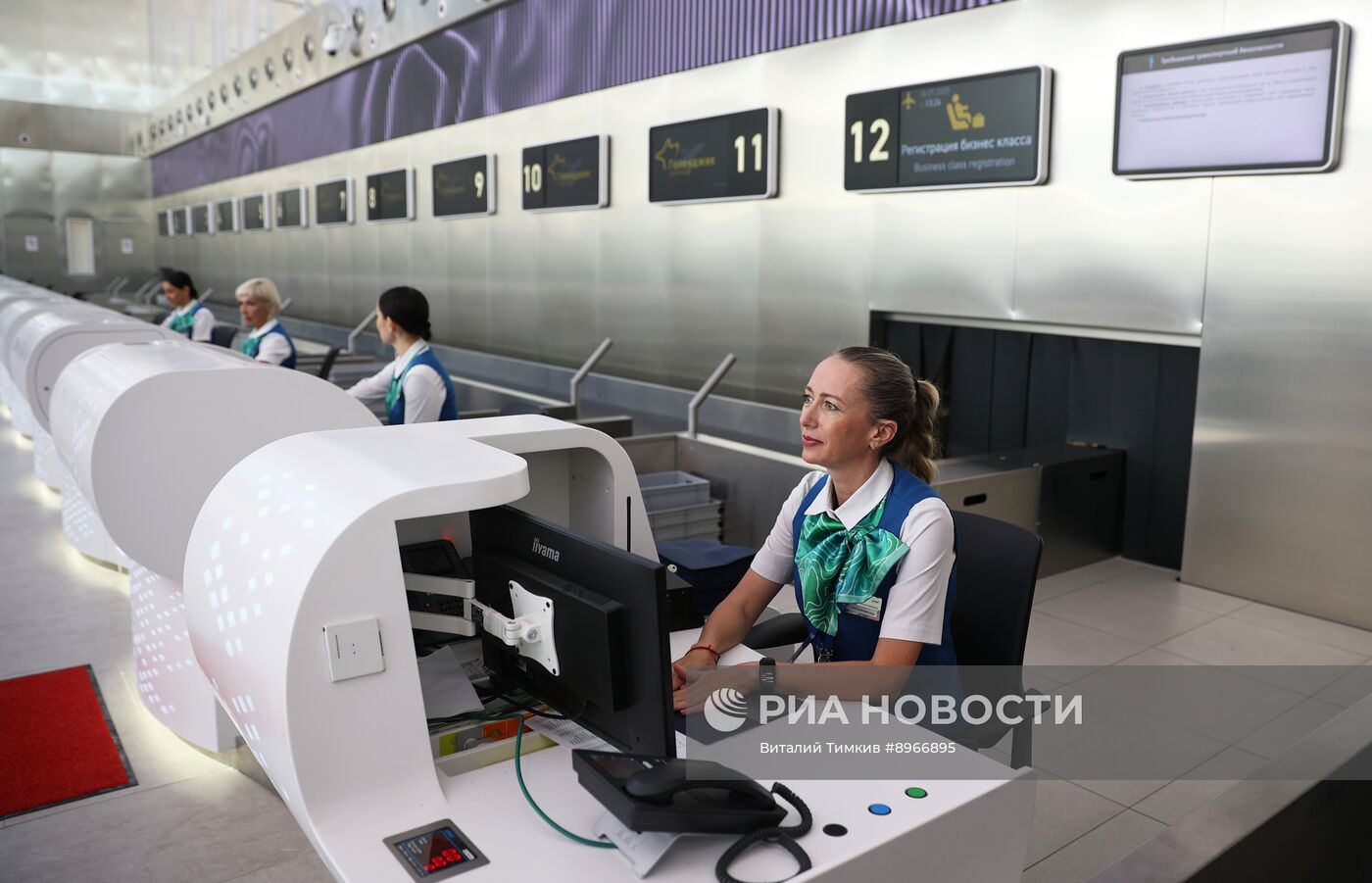 Прибытие первого рейса в аэропорт Геленджика после возобновления работы 