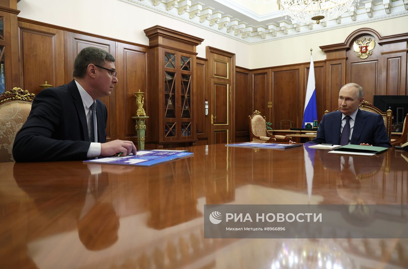 Президент Владимир Путин провел встречу с губернатором Владимирской области Александром Авдеевым