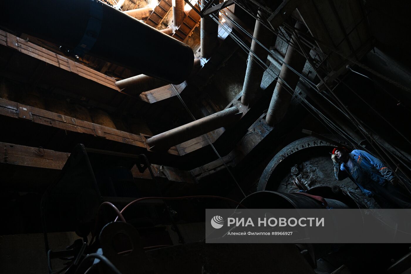 Работы по прокладке газопровода на Кропоткинском дюкере