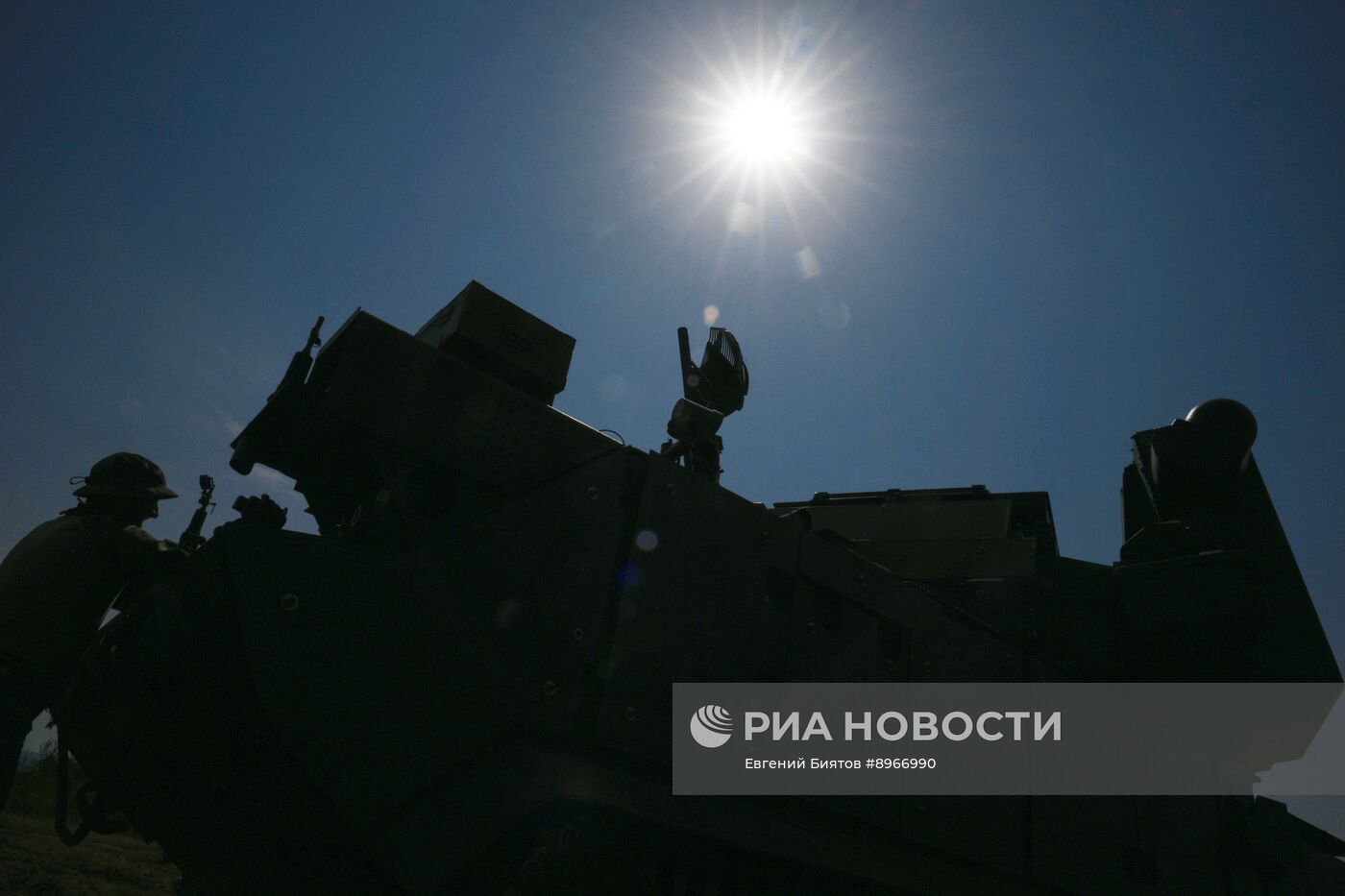 Дежурство расчета ЗРК "Тор-М2" группировки войск "Центр" в ДНР