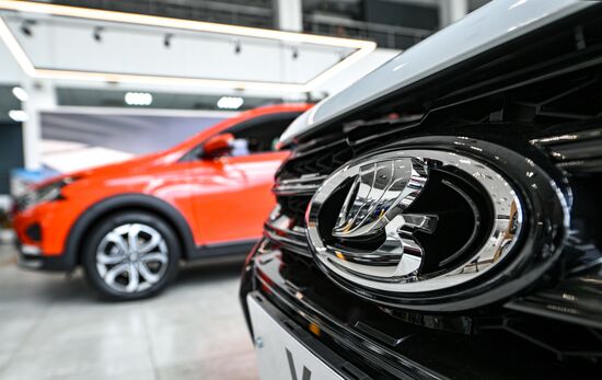 Начало продаж автомобилей Lada Iskra