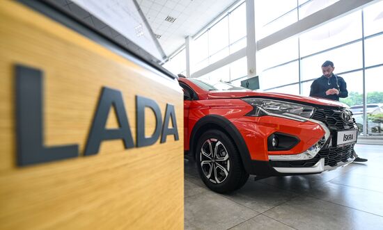 Начало продаж автомобилей Lada Iskra