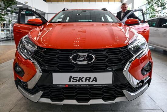 Начало продаж автомобилей Lada Iskra