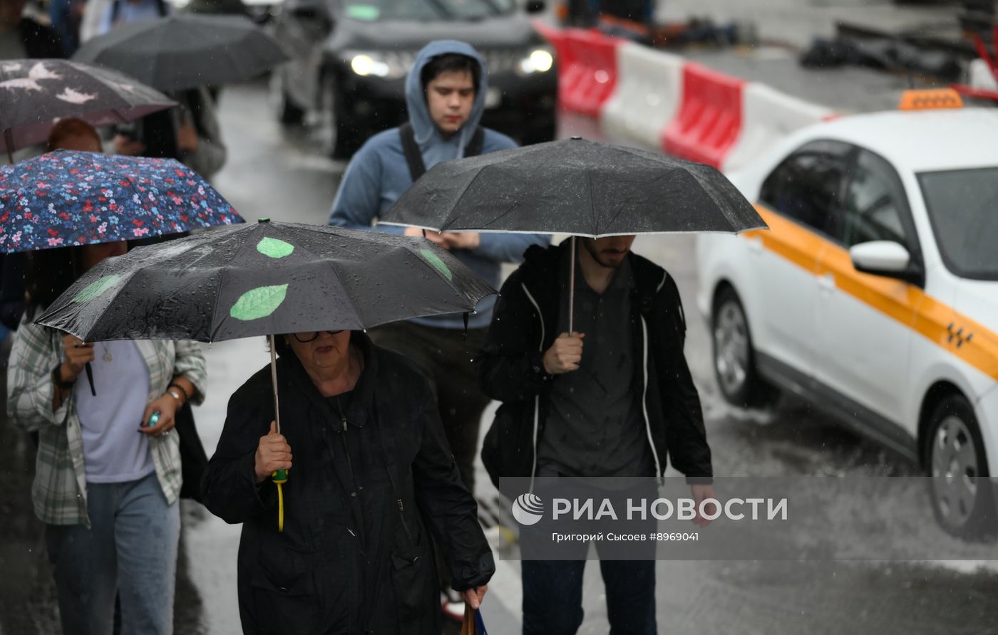 Дождь в Москве