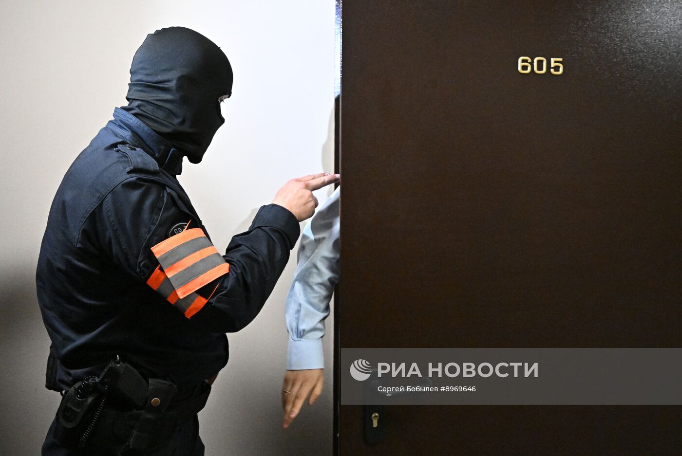 Обыски в офисе редакции Ваza