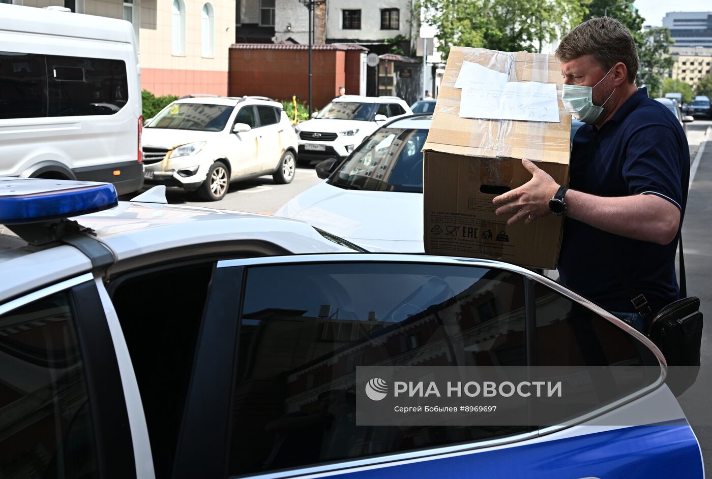 Обыски в офисе редакции Ваza