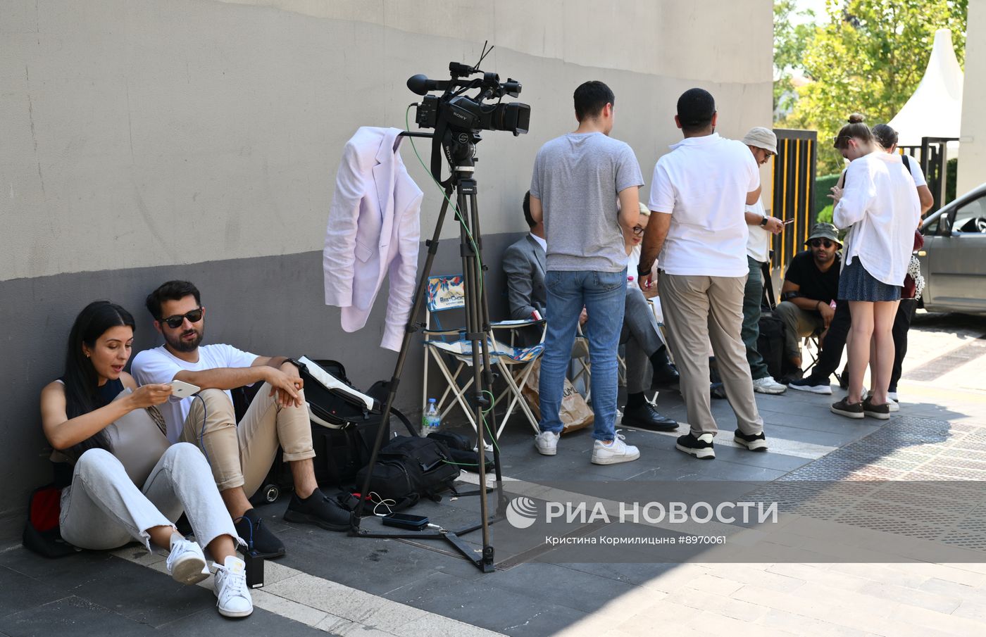 Обстановка у дворца Чираган в Стамбуле