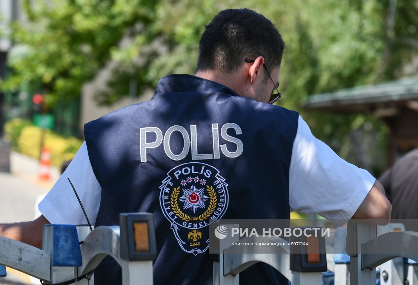 Обстановка у дворца Чираган в Стамбуле