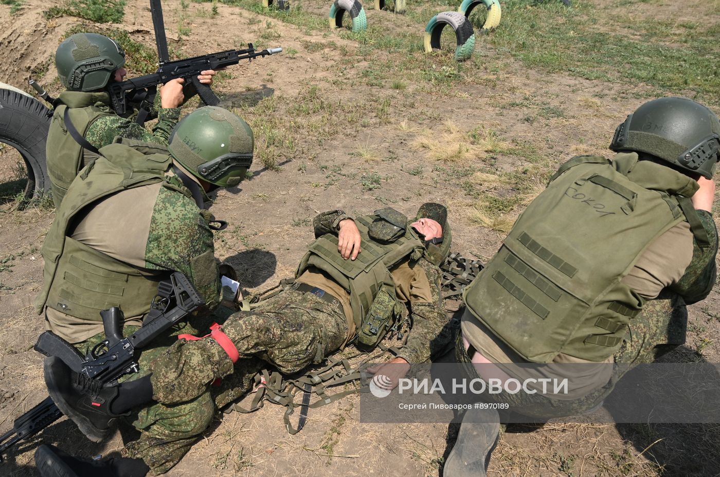 Боевая подготовка военнослужащих-контрактников на полигоне в Ростовской области