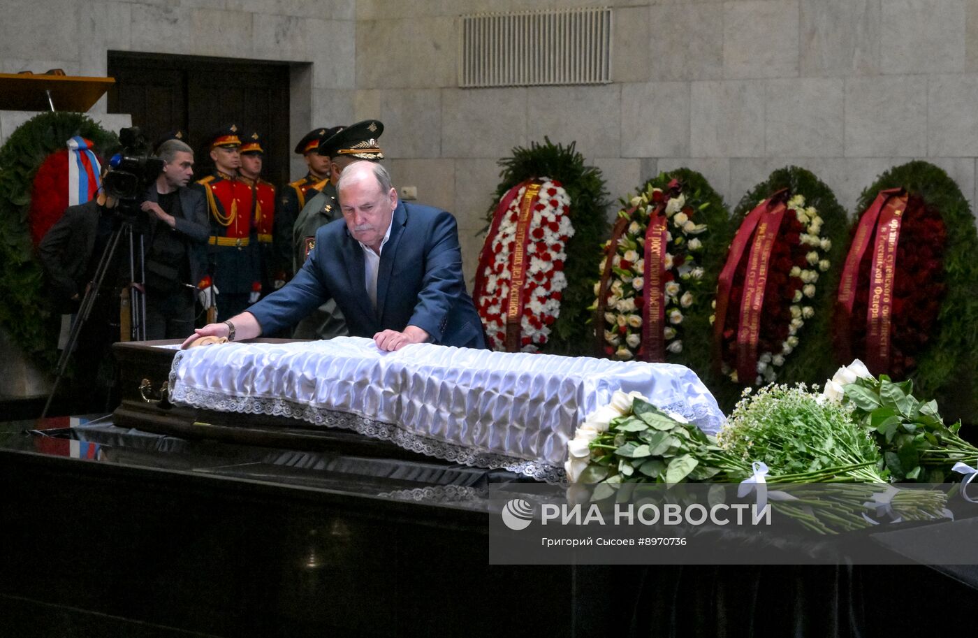 Прощание с председателем Верховного суда РФ Ириной Подносовой