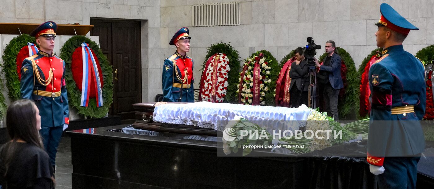 Прощание с председателем Верховного суда РФ Ириной Подносовой