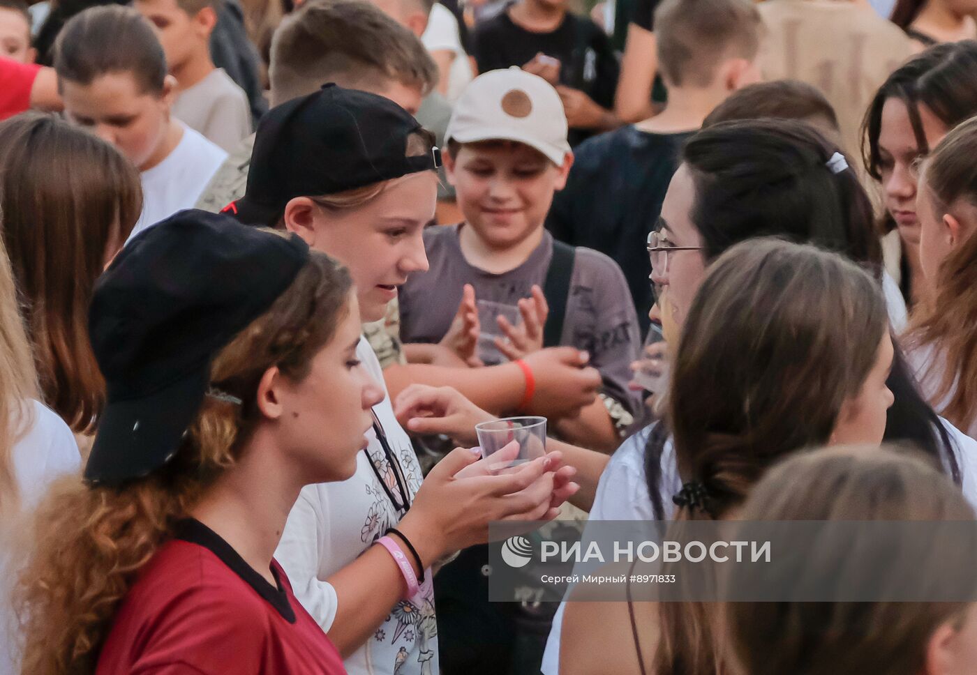 Акция в Бердянске ко Дню памяти детей - жертв войны на Донбассе