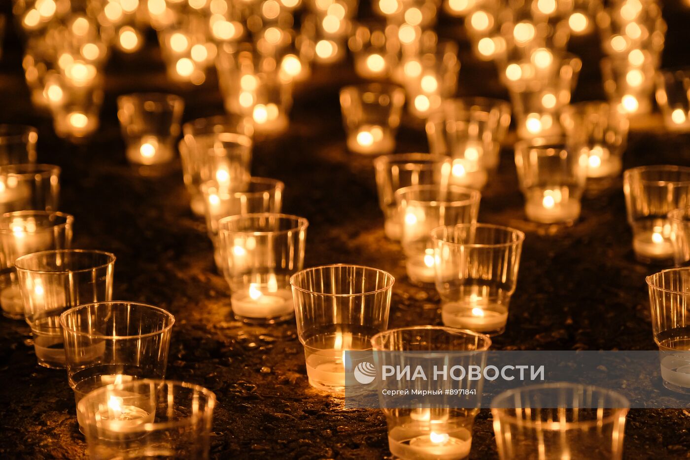 Акция в Бердянске ко Дню памяти детей - жертв войны на Донбассе