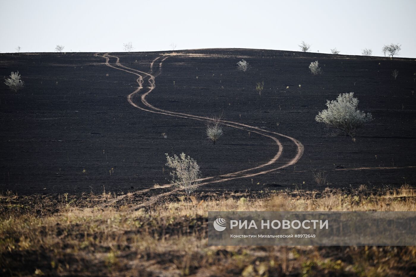 Пожар у дороги Евпатория - Симферополь