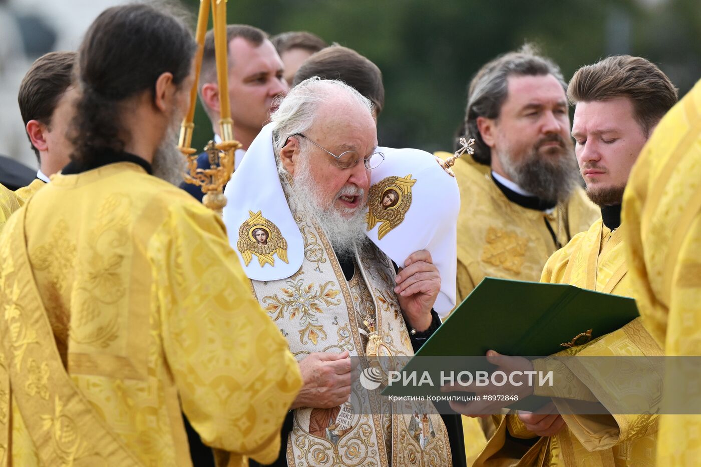 Патриаршее служение в День крещения Руси