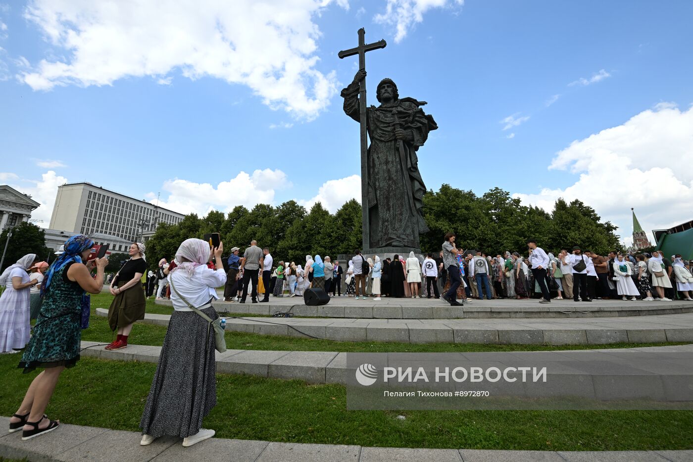 Патриаршее служение в День крещения Руси