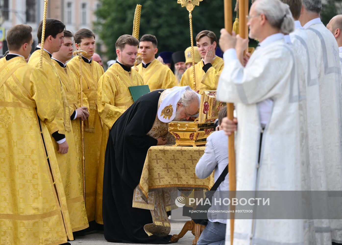 Патриаршее служение в День крещения Руси