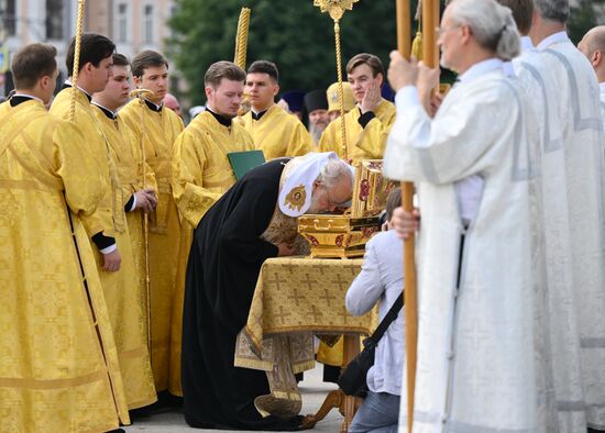 Патриаршее служение в День крещения Руси