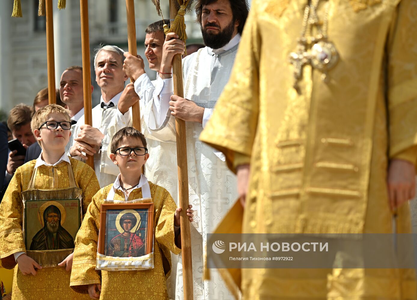 Патриаршее служение в День крещения Руси
