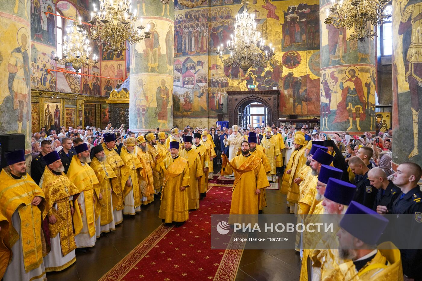 Патриаршее служение в День крещения Руси