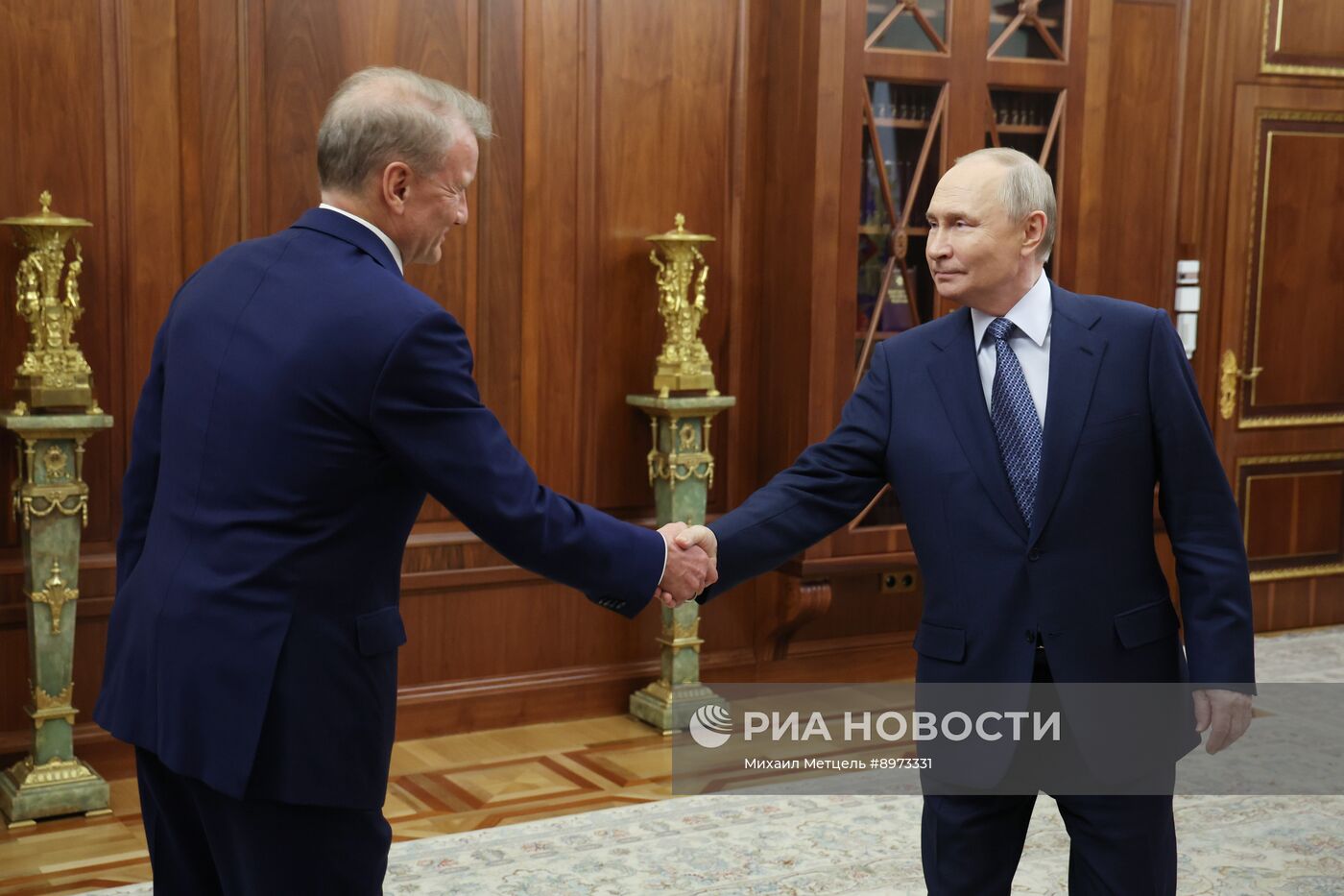 Президент Владимир Путин встретился с главой Сбербанка Германом Грефом