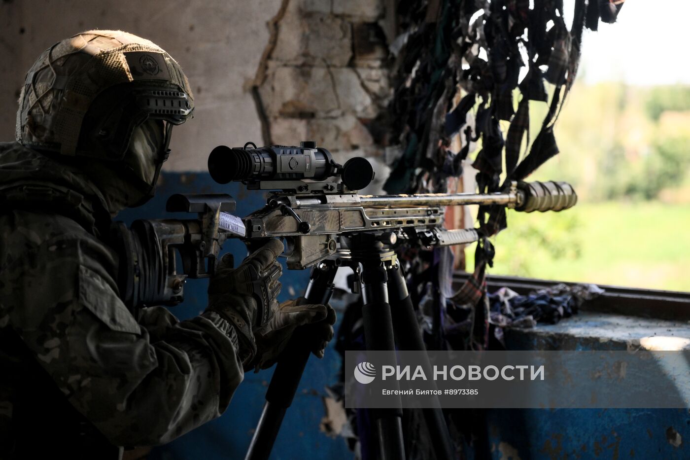 Тренировка снайперов группировки войск "Центр" в боевых условиях на Красноармейском направлении в ДНР