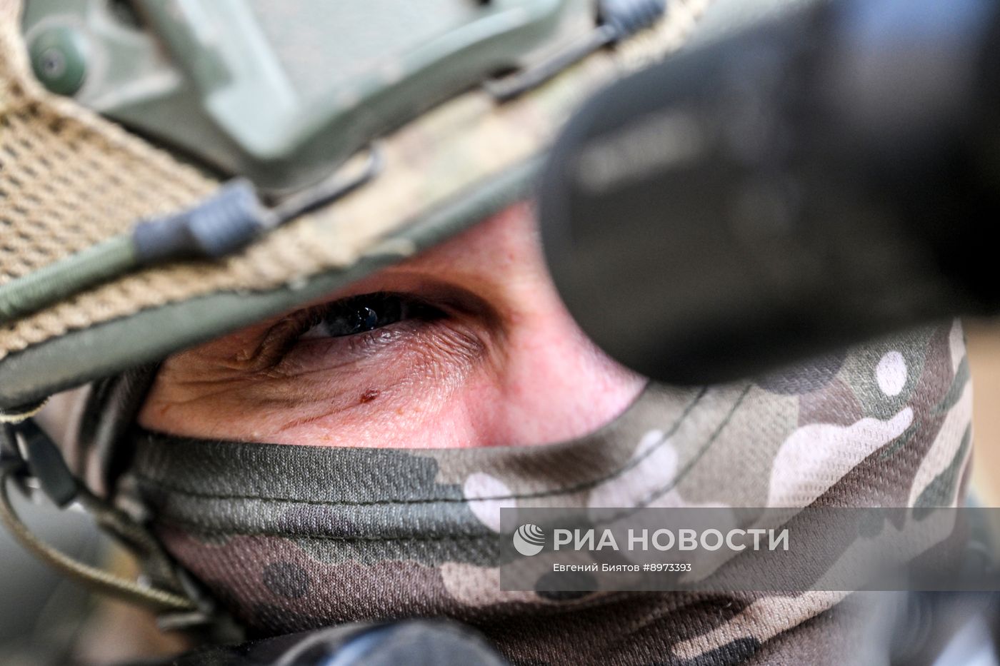 Тренировка снайперов группировки войск "Центр" в боевых условиях на Красноармейском направлении в ДНР