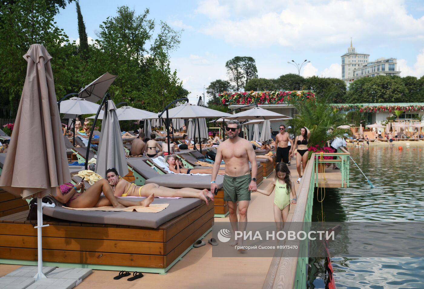 Обновленная пляжная зона на Пионерском пруду в Парке Горького