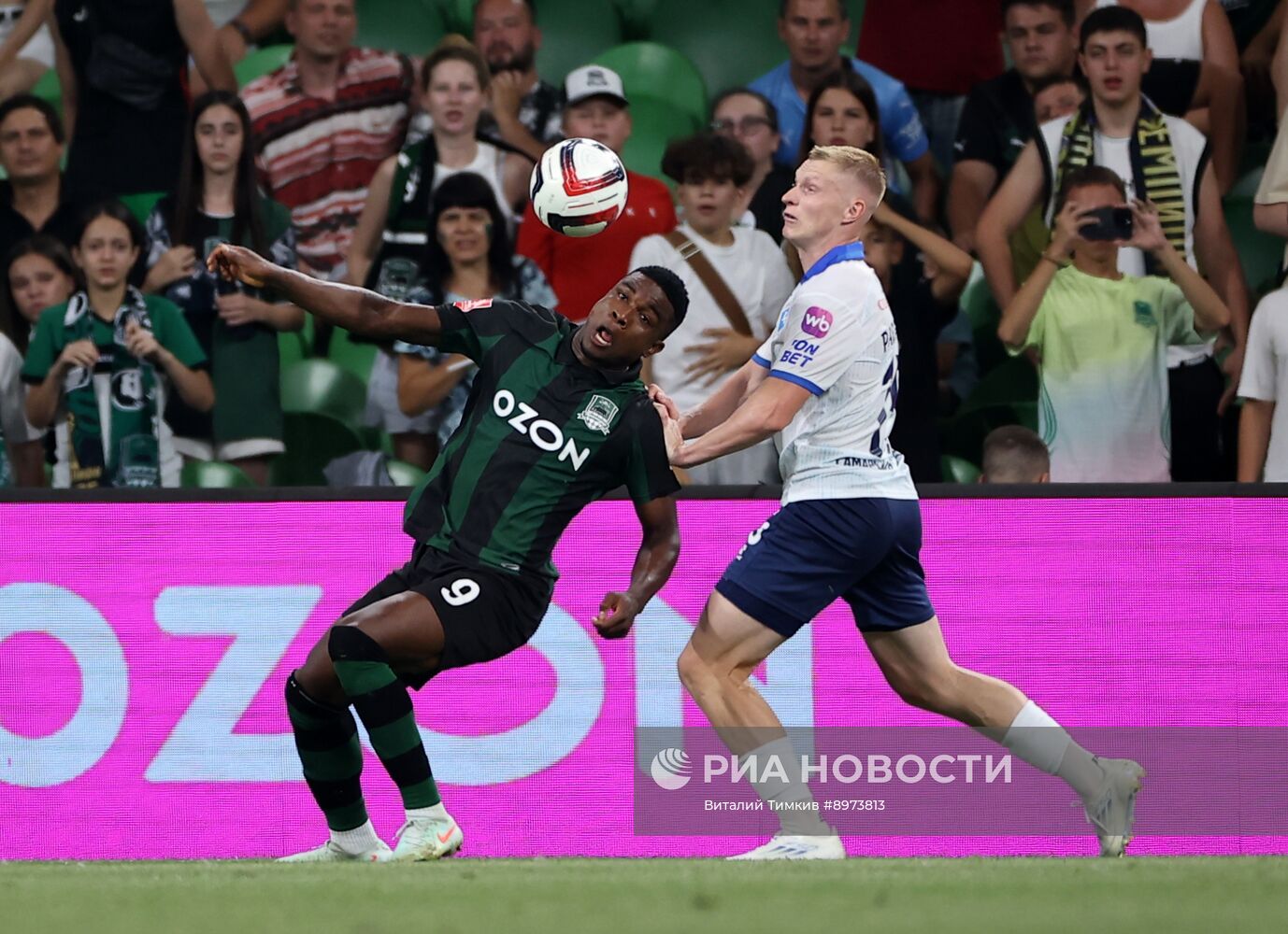 Футбол. Кубок России. "Краснодар" (Краснодар) - "Крылья Советов" (Самара)