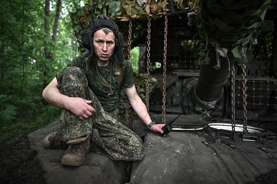 Танкисты группировки войск "Север" в Курской области