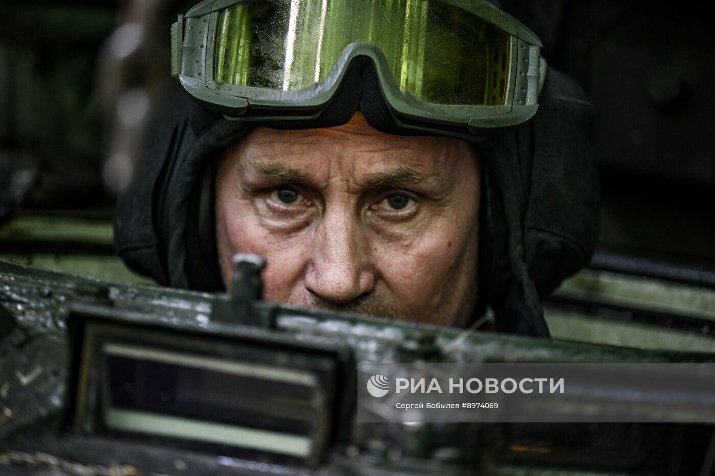 Танкисты группировки войск "Север" в Курской области