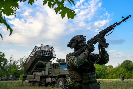 ТОС-2 "Тосочка" группировки войск "Центр" на Красноармейском направлении в ДНР