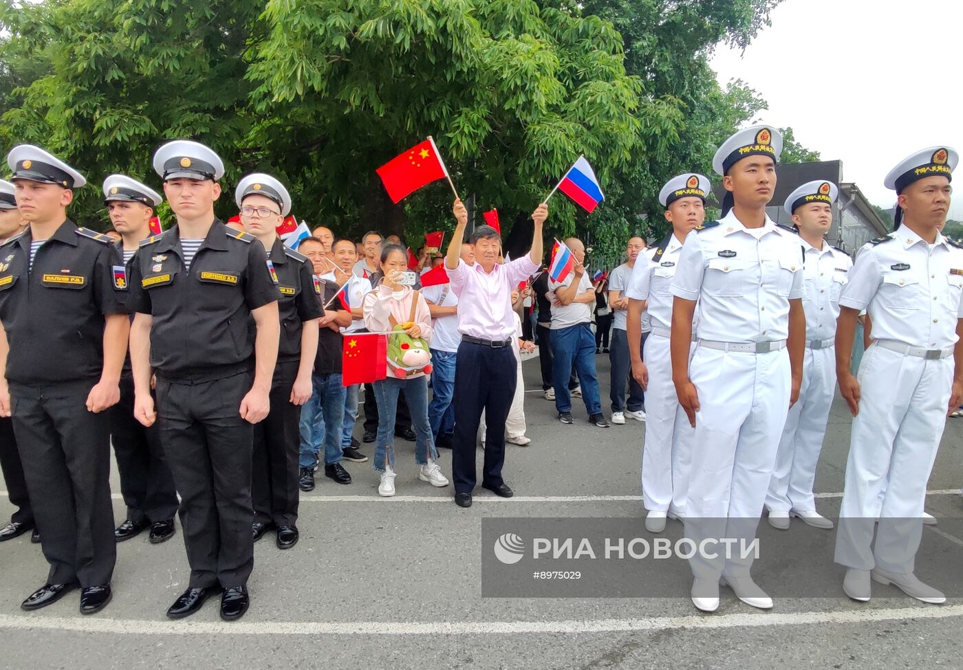 Церемония открытия совместных российско-китайских учений "Морское взаимодействие - 2025" во Владивостоке