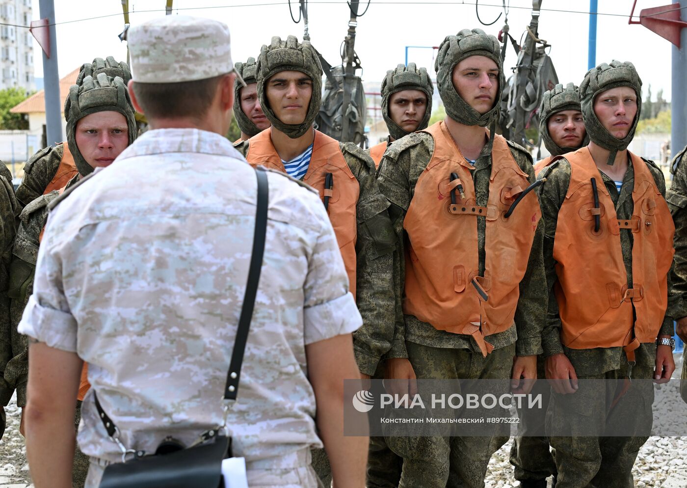 Подготовка военнослужащих десантно-штурмового полка ВДВ в Крыму