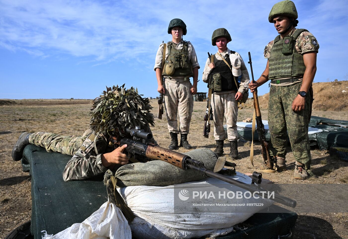 Подготовка военнослужащих десантно-штурмового полка ВДВ в Крыму