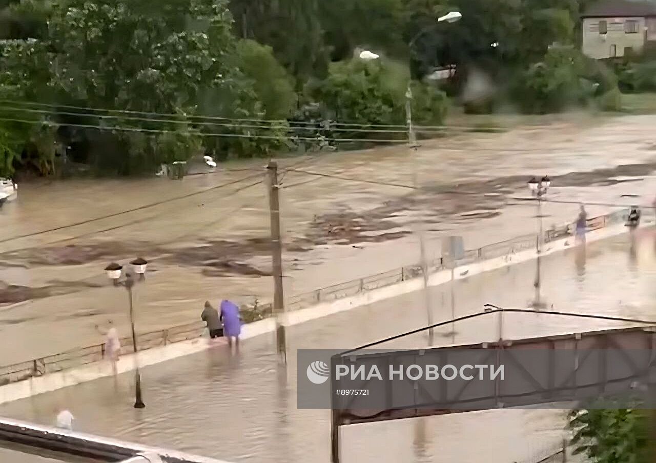 Три поселка подтопило на Кубани