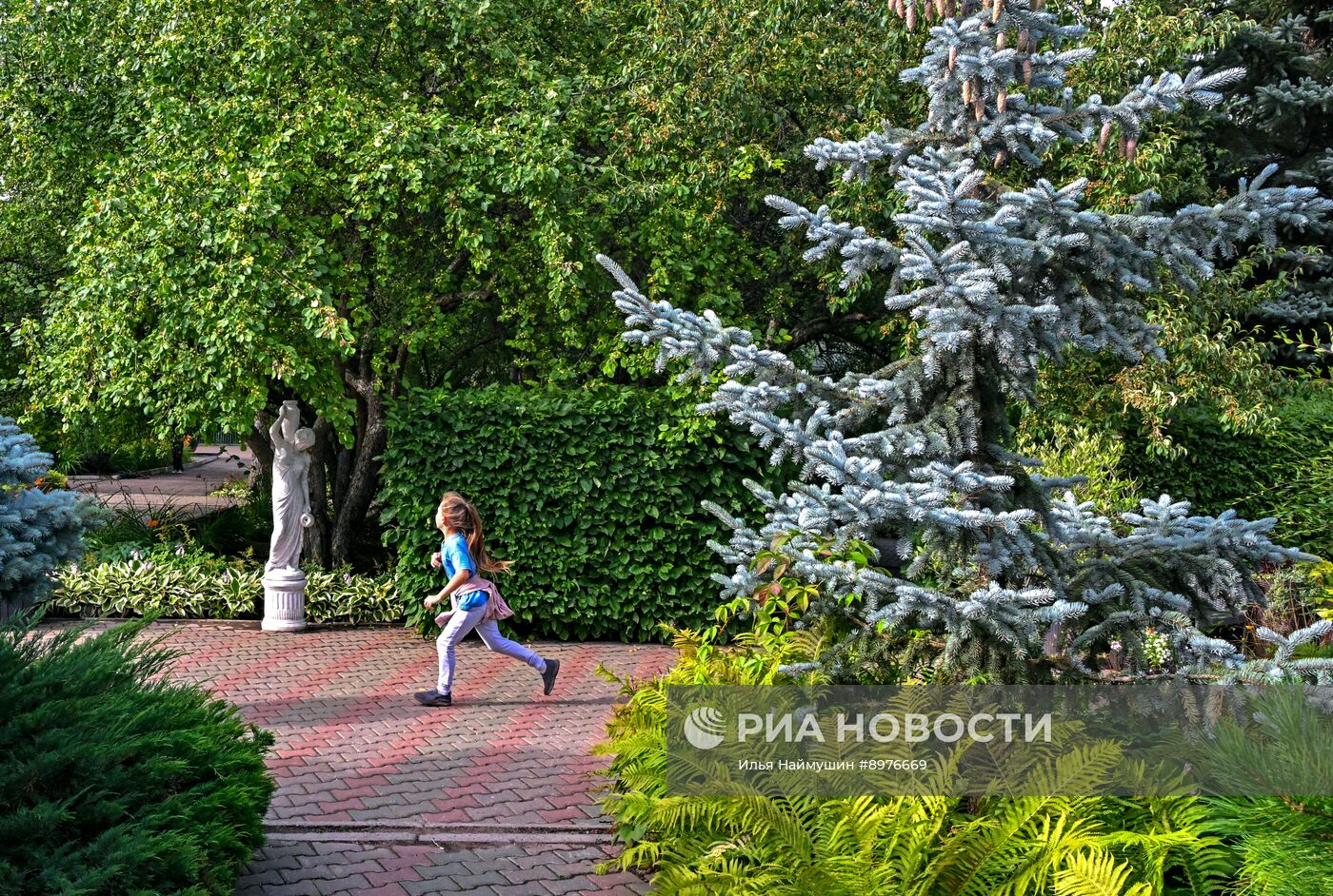 Парк флоры и фауны "Роев ручей" в Красноярске 